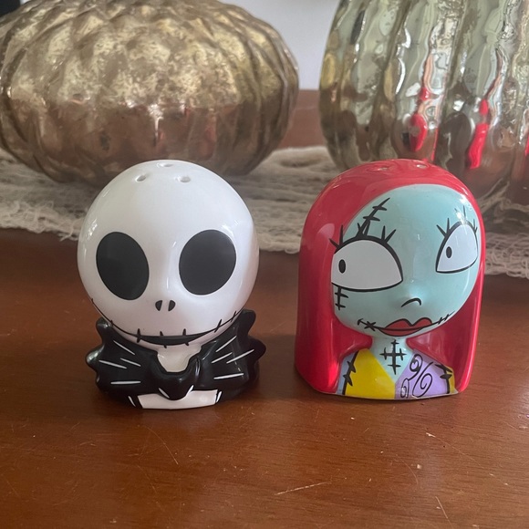 Disney Other - Jack & Sally Salt & Pepper Shakers